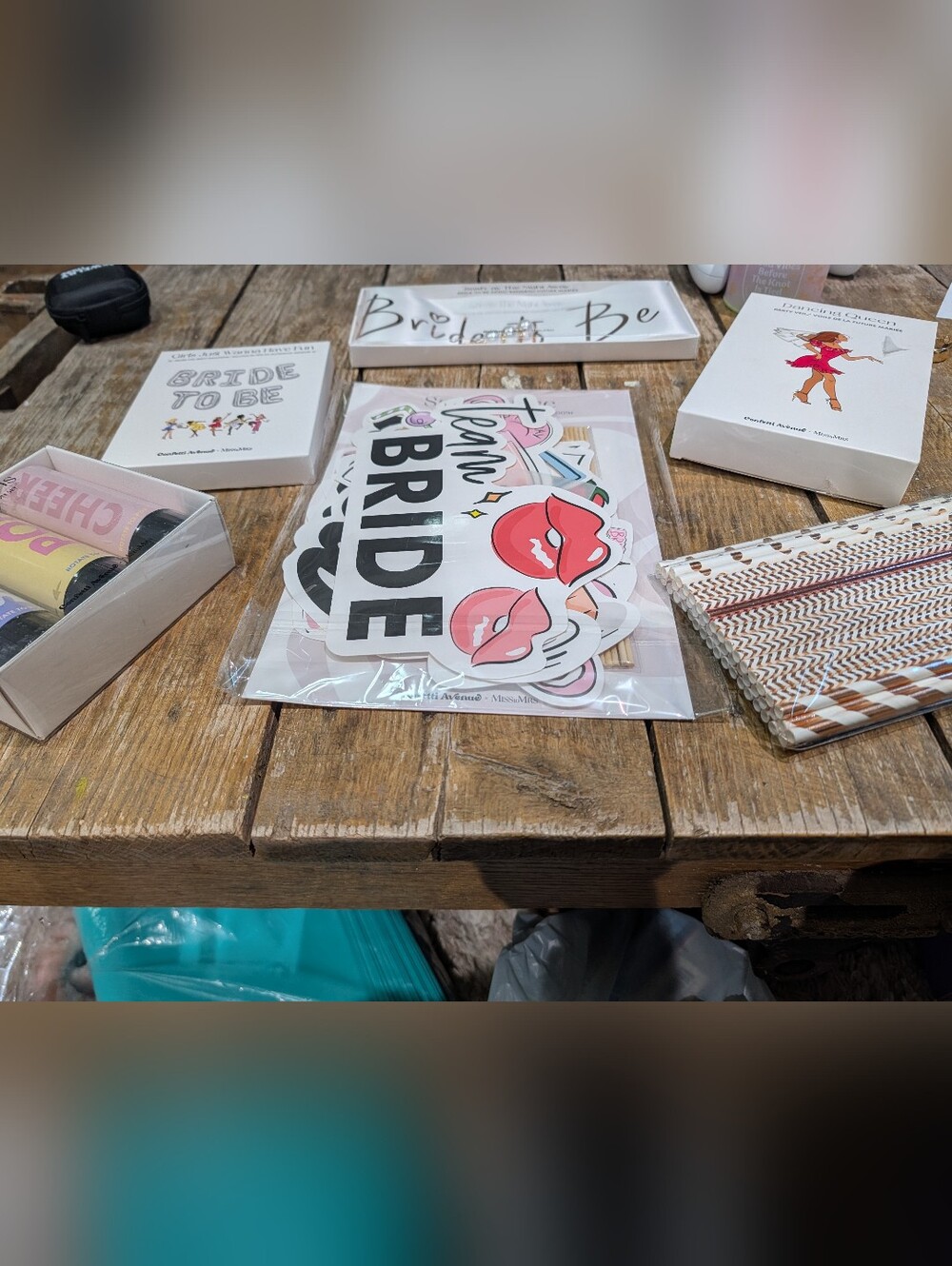 Bachelorette Party Set - Photo Prop Signs, Party Veil And More.